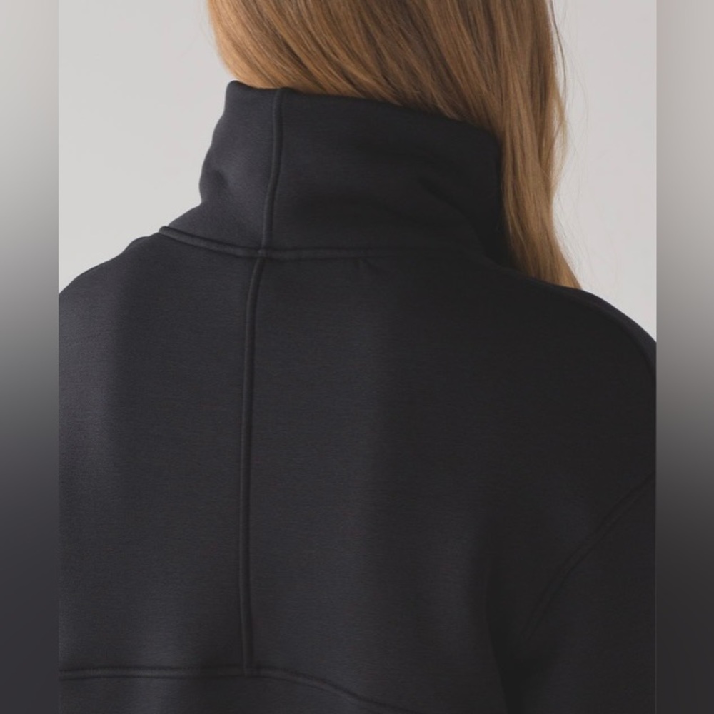 Lululemon Kick The Cold Funnel Neck - Picture 4 of 11